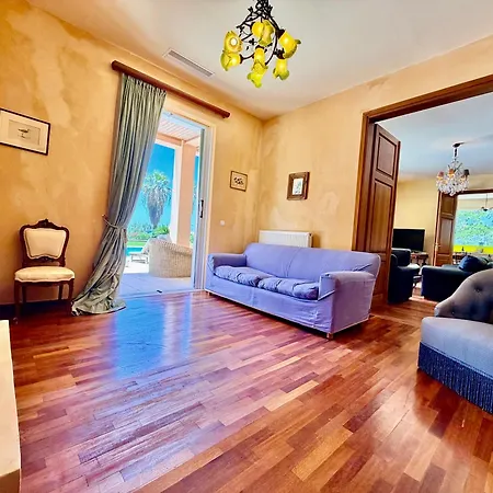 Palm Ammes Вилла Свороната